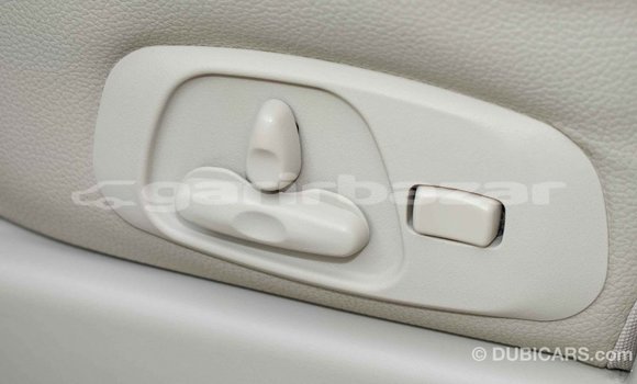 Buy Import 2014 Mitsubishi Pajero in Import - Dubai, Bandarban Buy Import 2014 Mitsubishi Pajero in Import - Dubai, Bandarban