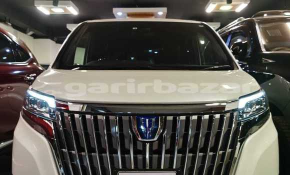 কেনা আমদানি Toyota Esquire White গাড়ী মধ্যে ঢাকা মধ্যে Dhaka কেনা আমদানি Toyota Esquire White গাড়ী মধ্যে ঢাকা মধ্যে Dhaka