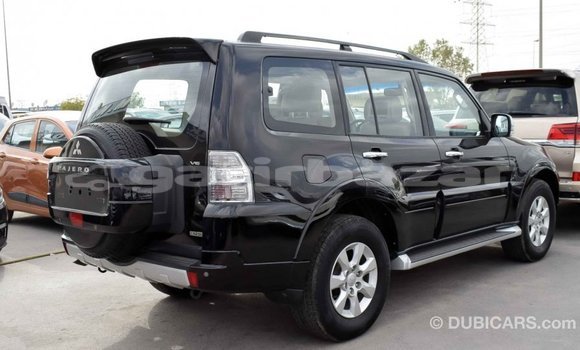 Buy Import 2014 Mitsubishi Pajero in Import - Dubai, Bandarban Buy Import 2014 Mitsubishi Pajero in Import - Dubai, Bandarban