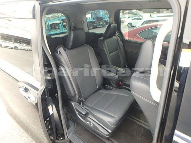 Big with watermark toyota esquire dhaka dhaka 4189