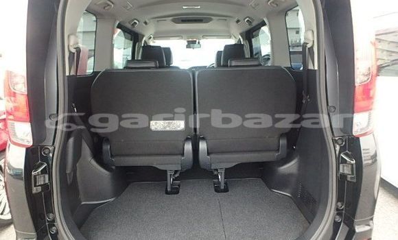 কেনা আমদানি Toyota Esquire Black গাড়ী মধ্যে ঢাকা মধ্যে Dhaka কেনা আমদানি Toyota Esquire Black গাড়ী মধ্যে ঢাকা মধ্যে Dhaka