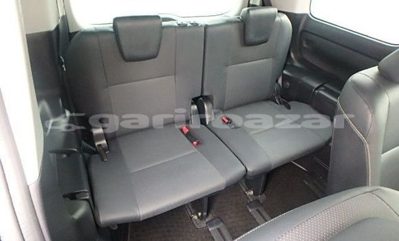 কেনা আমদানি Toyota Esquire Black গাড়ী মধ্যে ঢাকা মধ্যে Dhaka কেনা আমদানি Toyota Esquire Black গাড়ী মধ্যে ঢাকা মধ্যে Dhaka