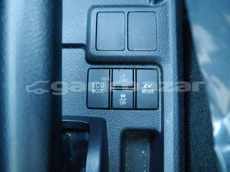 Big with watermark toyota fielder dhaka dhaka 4195