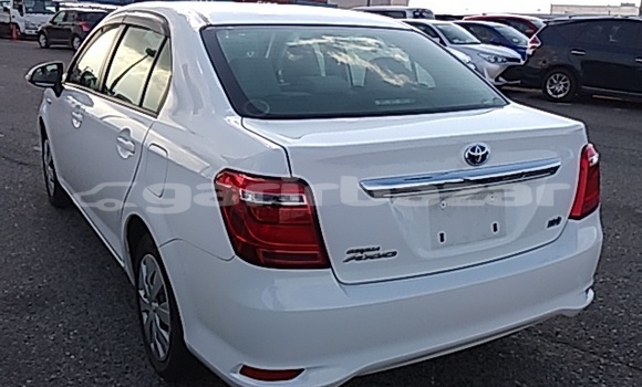 Buy Import 2016 Toyota Axio in Dhaka, Dhaka Buy Import 2016 Toyota Axio in Dhaka, Dhaka