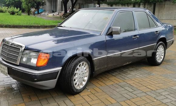 Buy Used Mercedes-Benz E–Class in Dhaka, Dhaka Buy Used Mercedes-Benz E–Class in Dhaka, Dhaka