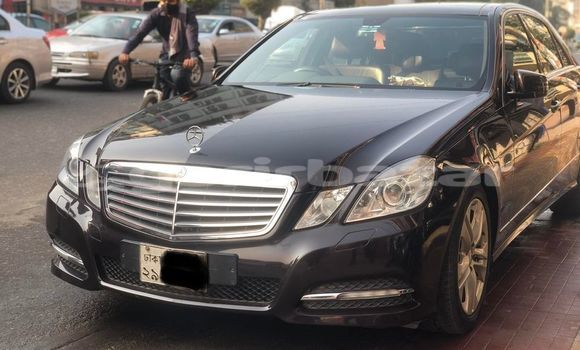 কেনা ব্যবহৃত Mercedes-Benz E–Class Black গাড়ী মধ্যে ঢাকা মধ্যে Dhaka কেনা ব্যবহৃত Mercedes-Benz E–Class Black গাড়ী মধ্যে ঢাকা মধ্যে Dhaka