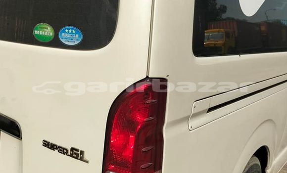 Buy Used Toyota Hiace in Dhaka, Dhaka Buy Used Toyota Hiace in Dhaka, Dhaka