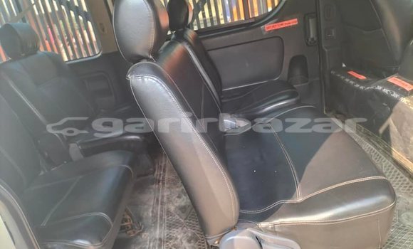 Buy Used Toyota Hiace in Dhaka, Dhaka Buy Used Toyota Hiace in Dhaka, Dhaka