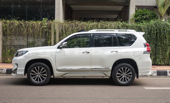 Buy Import 2017 Toyota Land Cruiser Prado in Dhaka, Dhaka Buy Import 2017 Toyota Land Cruiser Prado in Dhaka, Dhaka