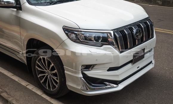 Buy Import 2017 Toyota Land Cruiser Prado in Dhaka, Dhaka Buy Import 2017 Toyota Land Cruiser Prado in Dhaka, Dhaka