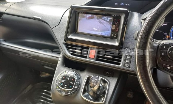 Buy Used 2014 Toyota Noah in Dhaka, Dhaka Buy Used 2014 Toyota Noah in Dhaka, Dhaka