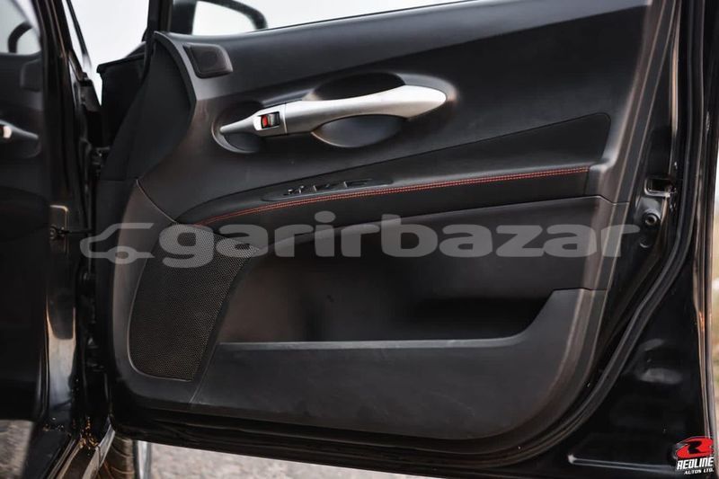 Big with watermark toyota auris dhaka dhaka 4280