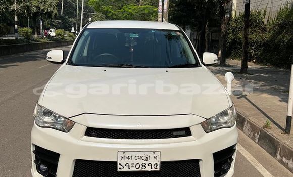 Buy Used 2010 Mitsubishi Outlander in Dhaka, Dhaka Buy Used 2010 Mitsubishi Outlander in Dhaka, Dhaka