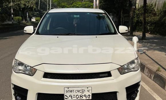 Buy Used 2010 Mitsubishi Outlander in Dhaka, Dhaka Buy Used 2010 Mitsubishi Outlander in Dhaka, Dhaka
