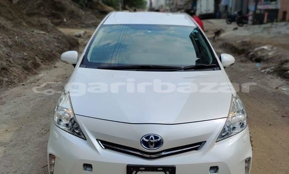 Buy Used 2015 Toyota Prius Alpha in Dhaka, Dhaka Buy Used 2015 Toyota Prius Alpha in Dhaka, Dhaka