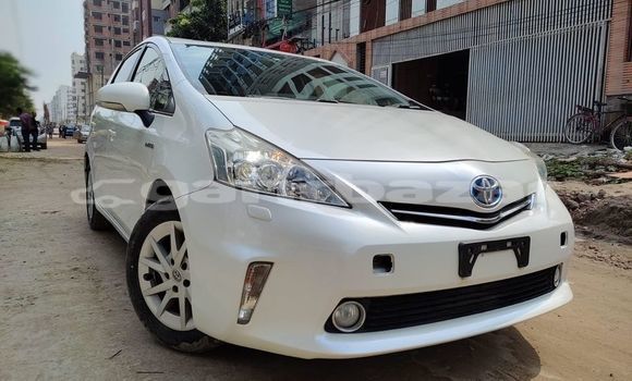 Buy Used 2015 Toyota Prius Alpha in Dhaka, Dhaka Buy Used 2015 Toyota Prius Alpha in Dhaka, Dhaka