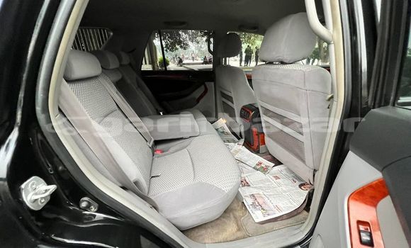 Buy Used 2005 Toyota Hilux Surf in Dhaka, Dhaka Buy Used 2005 Toyota Hilux Surf in Dhaka, Dhaka