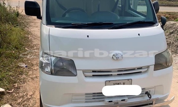 Buy Used 2010 Toyota LiteAce in Dhaka, Dhaka Buy Used 2010 Toyota LiteAce in Dhaka, Dhaka