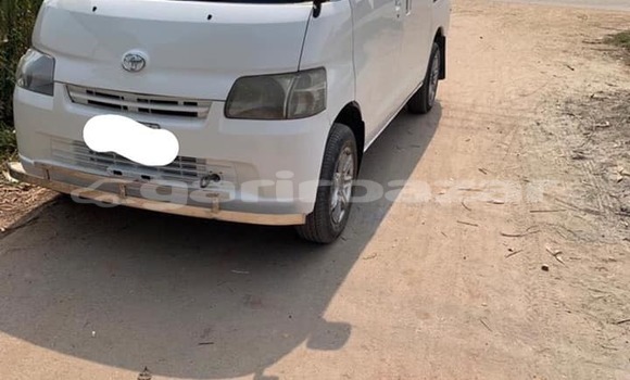 Buy Used 2010 Toyota LiteAce in Dhaka, Dhaka Buy Used 2010 Toyota LiteAce in Dhaka, Dhaka