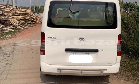 Buy Used 2010 Toyota LiteAce in Dhaka, Dhaka Buy Used 2010 Toyota LiteAce in Dhaka, Dhaka