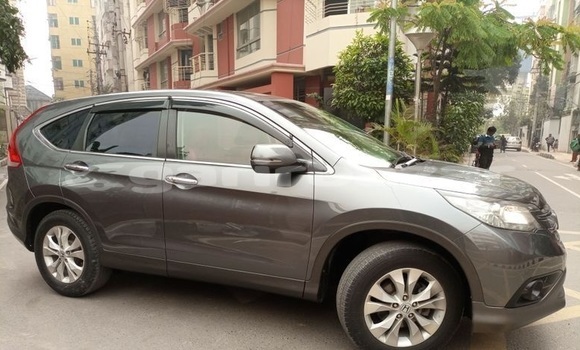 Buy Used 2012 Honda CR-V in Dhaka, Dhaka Buy Used 2012 Honda CR-V in Dhaka, Dhaka