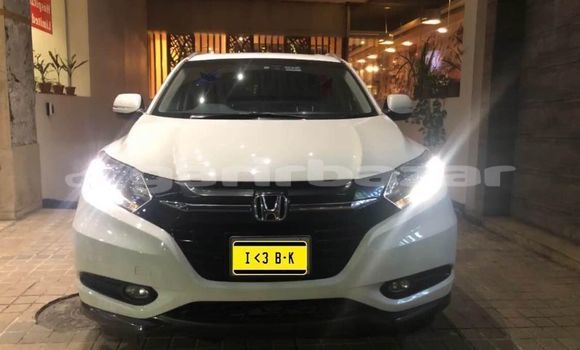 কেনা ব্যবহৃত Honda Vezel White গাড়ী মধ্যে ঢাকা মধ্যে Dhaka কেনা ব্যবহৃত Honda Vezel White গাড়ী মধ্যে ঢাকা মধ্যে Dhaka