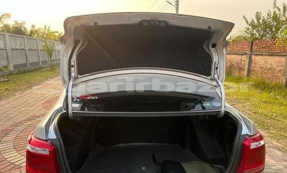 Buy Used 2017 Toyota Axio in Dhaka, Dhaka Buy Used 2017 Toyota Axio in Dhaka, Dhaka