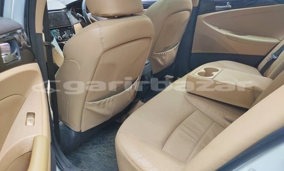 Buy Used 2012 Hyundai Sonata in Dhaka, Dhaka Buy Used 2012 Hyundai Sonata in Dhaka, Dhaka