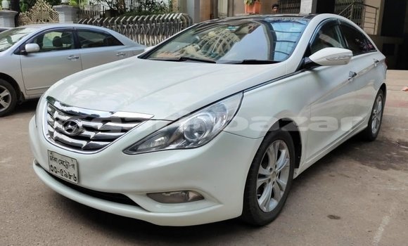 Buy Used 2012 Hyundai Sonata in Dhaka, Dhaka Buy Used 2012 Hyundai Sonata in Dhaka, Dhaka