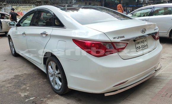 Buy Used 2012 Hyundai Sonata in Dhaka, Dhaka Buy Used 2012 Hyundai Sonata in Dhaka, Dhaka