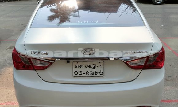 Buy Used 2012 Hyundai Sonata in Dhaka, Dhaka Buy Used 2012 Hyundai Sonata in Dhaka, Dhaka
