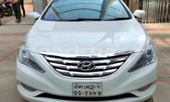 Buy Used 2012 Hyundai Sonata in Dhaka, Dhaka Buy Used 2012 Hyundai Sonata in Dhaka, Dhaka