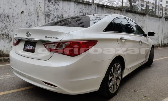 Buy Used 2012 Hyundai Sonata in Dhaka, Dhaka Buy Used 2012 Hyundai Sonata in Dhaka, Dhaka