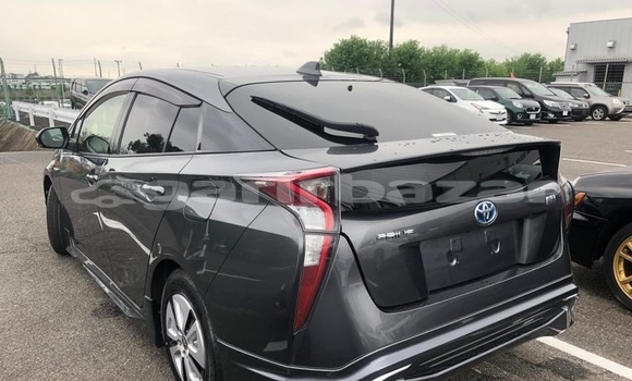 Buy Used 2016 Toyota Prius in Dhaka, Dhaka Buy Used 2016 Toyota Prius in Dhaka, Dhaka