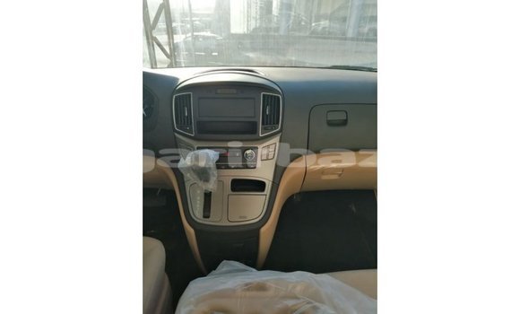 Buy Import 2019 Hyundai Accent in Import - Dubai, Bandarban Buy Import 2019 Hyundai Accent in Import - Dubai, Bandarban