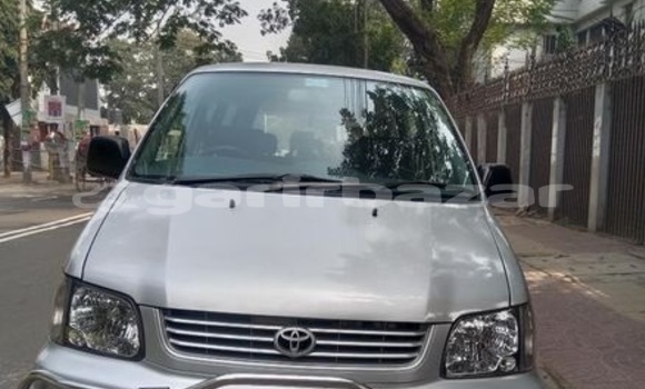 Buy Used 2005 Toyota Noah in Dhaka, Dhaka Buy Used 2005 Toyota Noah in Dhaka, Dhaka