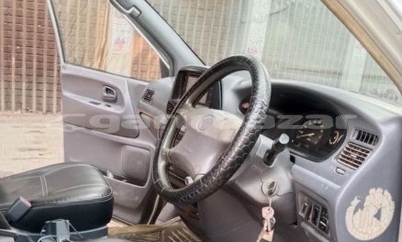 Buy Used 2005 Toyota Noah in Dhaka, Dhaka Buy Used 2005 Toyota Noah in Dhaka, Dhaka