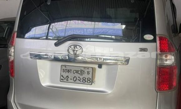 Buy Used 2007 Toyota Noah in Dhaka, Dhaka Buy Used 2007 Toyota Noah in Dhaka, Dhaka