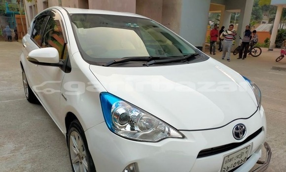 Buy Used 2013 Toyota Aqua in Dhaka, Dhaka Buy Used 2013 Toyota Aqua in Dhaka, Dhaka