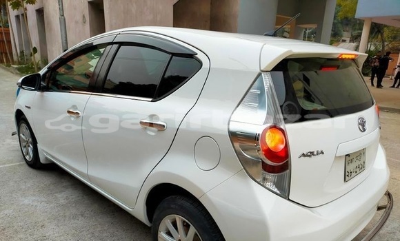 Buy Used 2013 Toyota Aqua in Dhaka, Dhaka Buy Used 2013 Toyota Aqua in Dhaka, Dhaka