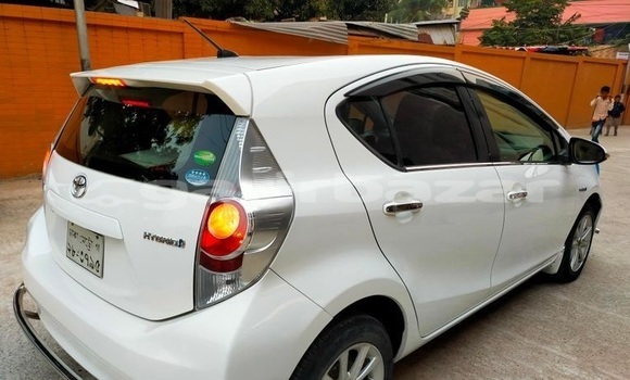 Buy Used 2013 Toyota Aqua in Dhaka, Dhaka Buy Used 2013 Toyota Aqua in Dhaka, Dhaka