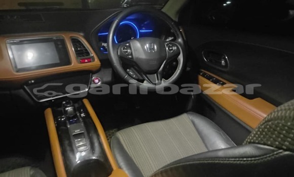 Buy Used 2014 Honda Vezel in Dhaka, Dhaka Buy Used 2014 Honda Vezel in Dhaka, Dhaka