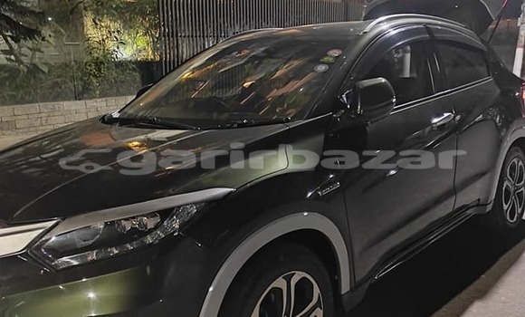 Buy Used 2014 Honda Vezel in Dhaka, Dhaka Buy Used 2014 Honda Vezel in Dhaka, Dhaka