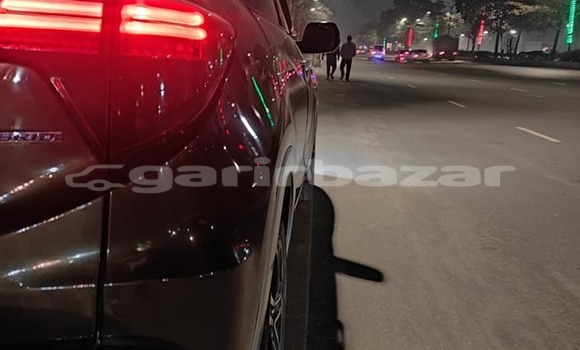 Buy Used 2014 Honda Vezel in Dhaka, Dhaka Buy Used 2014 Honda Vezel in Dhaka, Dhaka