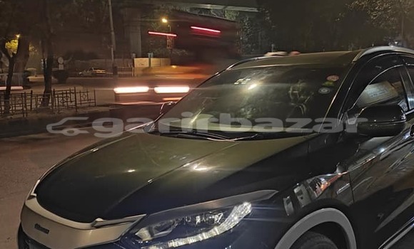 Buy Used 2014 Honda Vezel in Dhaka, Dhaka Buy Used 2014 Honda Vezel in Dhaka, Dhaka