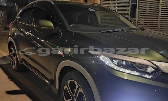 Buy Used 2014 Honda Vezel in Dhaka, Dhaka Buy Used 2014 Honda Vezel in Dhaka, Dhaka