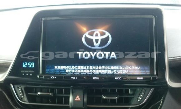 Buy Used 2017 Toyota CH-R in Dhaka, Dhaka Buy Used 2017 Toyota CH-R in Dhaka, Dhaka