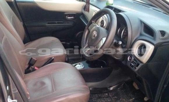 Buy Used 2011 Toyota Vitz in Dhaka, Dhaka Buy Used 2011 Toyota Vitz in Dhaka, Dhaka