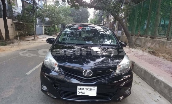 Buy Used 2011 Toyota Vitz in Dhaka, Dhaka Buy Used 2011 Toyota Vitz in Dhaka, Dhaka
