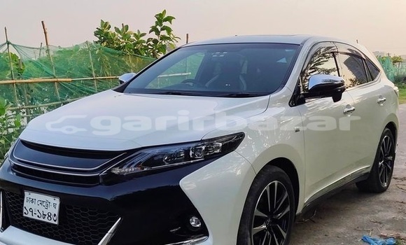 Buy Used 2016 Toyota Harrier in Dhaka, Dhaka Buy Used 2016 Toyota Harrier in Dhaka, Dhaka